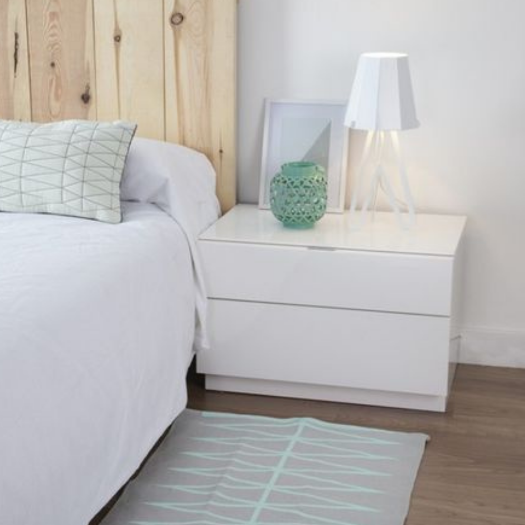Buró Minimalista de madera blanco